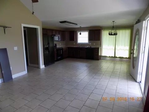 101 Hemingway Dr, Sumrall, MS 39482 photo 3