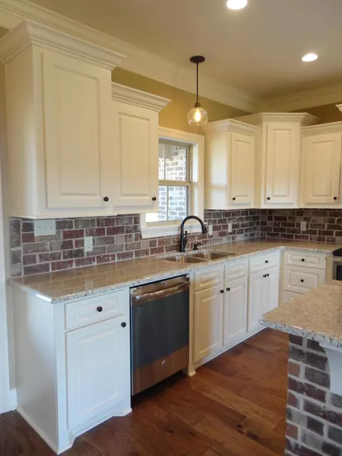 21 E Cherry St, Sumrall, MS 39482 photo 12