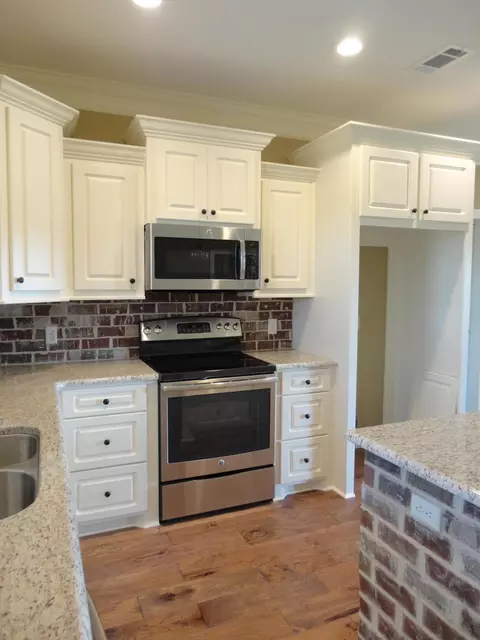 21 E Cherry St, Sumrall, MS 39482 photo 18