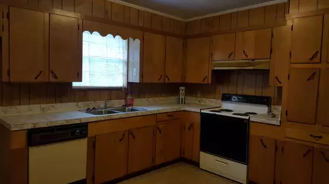 1007 S Main St, New Augusta, MS 39462 photo 6