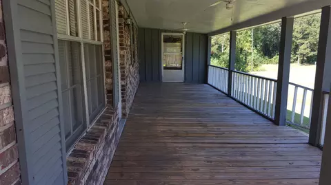1007 S Main St, New Augusta, MS 39462 photo 2