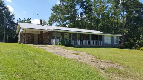 1007 S Main St, New Augusta, MS 39462 photo 1