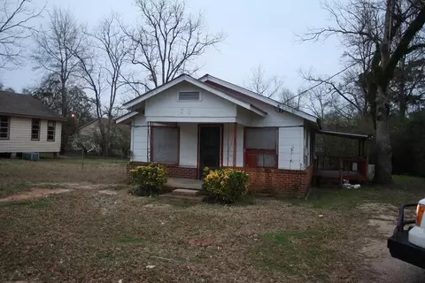 322 Madison Ave, Wiggins, MS 39577 photo 1