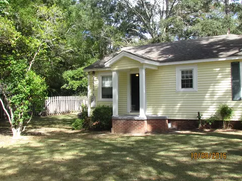 115 NW 4th St, Magee, MS 39111 photo 2