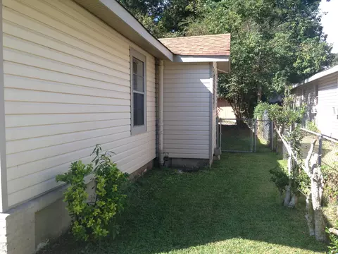 820 S 8th Ave, Laurel, MS 39440 photo 2