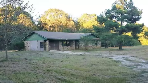 20 Wise Ln, Mount Olive, MS 39119 photo 2