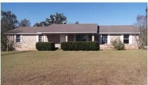 33 Lawrence Dr, Collins, MS 39428 photo 1