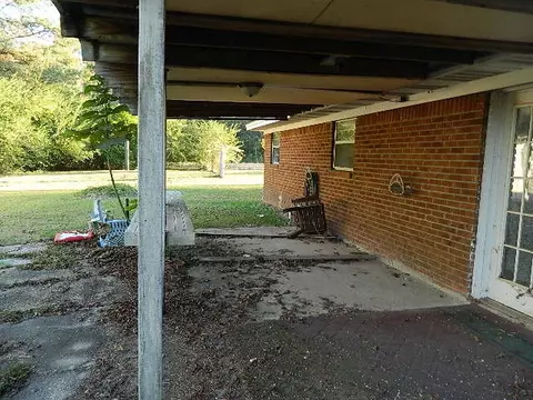 1047 S First St, Wiggins, MS 39577 photo 6