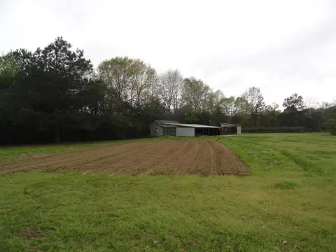 84 Mayfield Rd, Laurel, MS 39443 photo 11