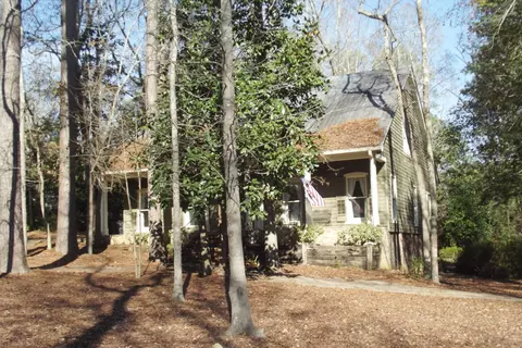 20 Bay Cir, Laurel, MS 39440 photo 3
