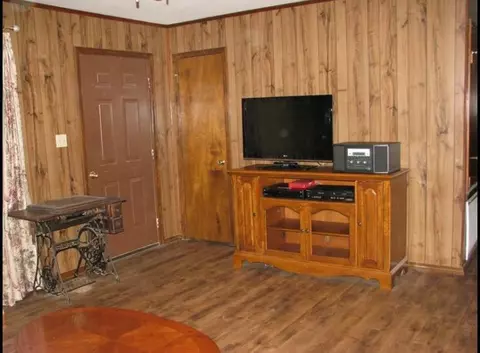 12 Mccarty Ln, Collins, MS 39428 photo 3