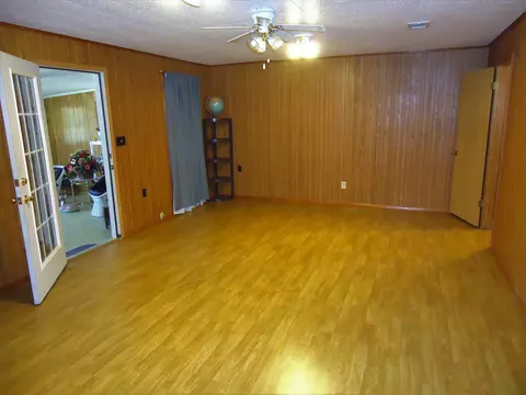 280 Mayfield Rd, Collins, MS 39428 photo 9