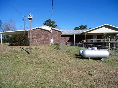 280 Mayfield Rd, Collins, MS 39428 photo 3