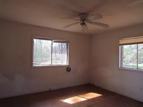 635 Carole St, Laurel, MS 39440 photo 5