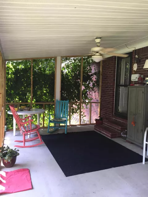 217 E 2nd Ave, Petal, MS 39465 photo 14