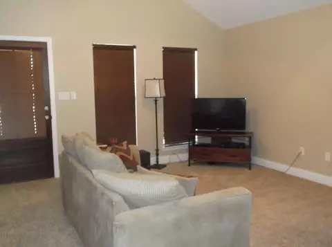 95 Hemingway, Sumrall, MS 39482 photo 3