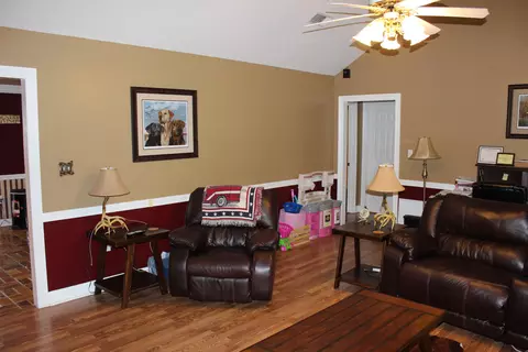 27 L Williamson Rd, Sumrall, MS 39482 photo 11
