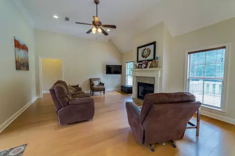 131 Latigo Loop, Sumrall, MS 39482 photo 3