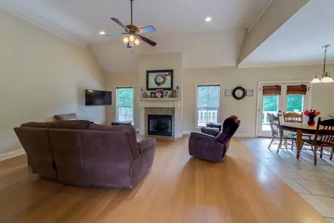 131 Latigo Loop, Sumrall, MS 39482 photo 5