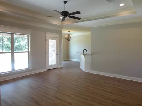 29 E Cherry St, Sumrall, MS 39482 photo 5