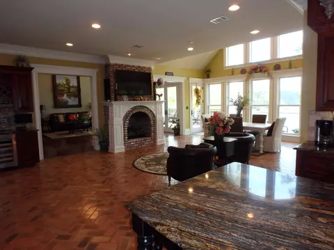 268 Broken Arrow Trl, Petal, MS 39465 photo 3