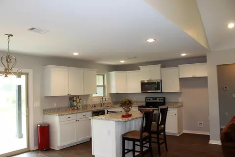 17 W Cherry, Sumrall, MS 39482 photo 5