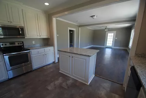27 Front St, Sumrall, MS 39482 photo 6