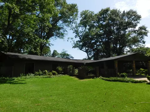 714 Mitchell Ave, Purvis, MS 39475 photo 2