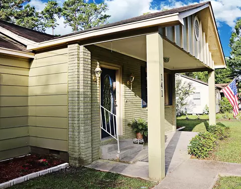 141 E 2nd Ave, Petal, MS 39465 photo 3