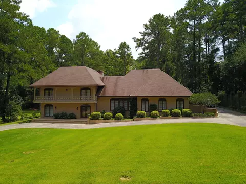 626 Pinehaven, Laurel, MS 39440 photo 1