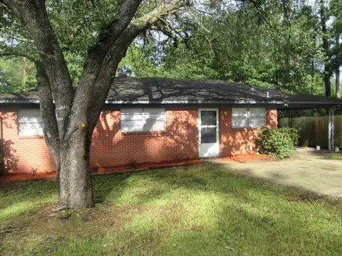 4420 Creek Ave, Laurel, MS 39440 photo 2