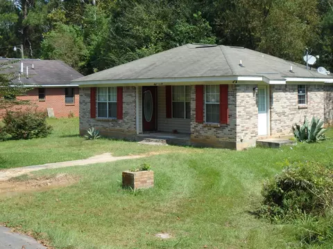 64 Pond St, Sumrall, MS 39482 photo 3