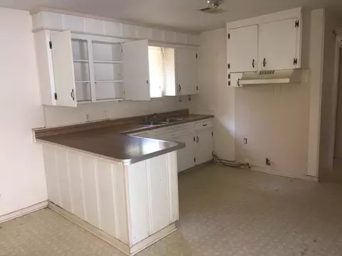 704 King St, Purvis, MS 39475 photo 2