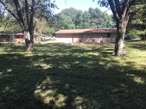 704 King St, Purvis, MS 39475 photo 6