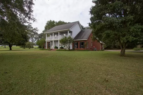 74 Moonshadow Ln, Sumrall, MS 39482 photo 5