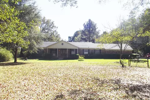 118 County Barn Rd, Laurel, MS 39443 photo 1