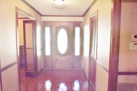 118 County Barn Rd, Laurel, MS 39443 photo 2