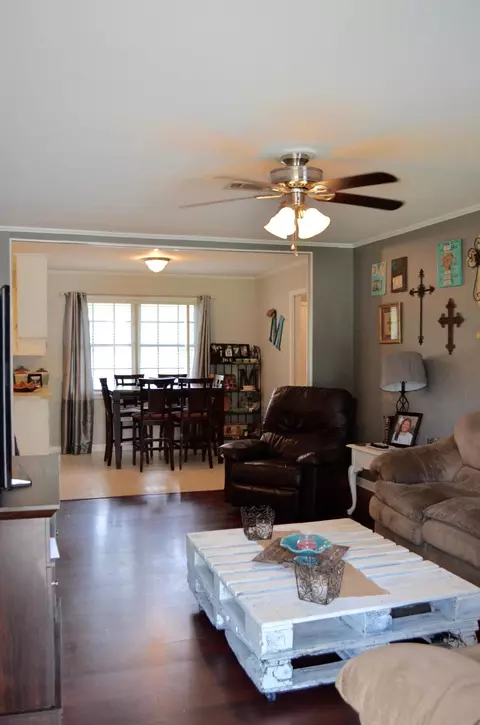205 Ida St, Collins, MS 39428 photo 4
