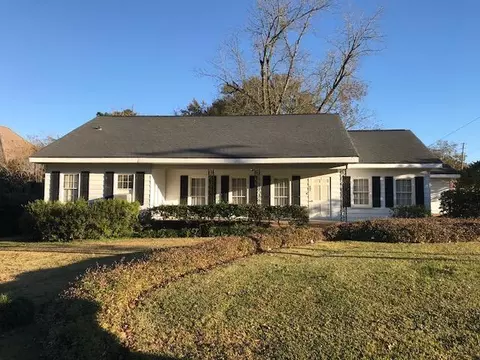 402 N First St, Collins, MS 39428 photo 1