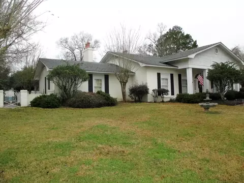 801 S 4th St, Collins, MS 39428 photo 2