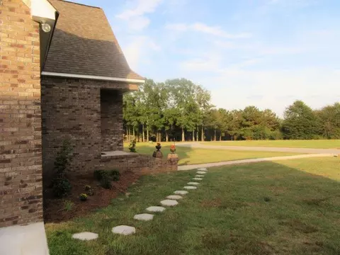 23 Avalon Dr, Laurel, MS 39443 photo 7