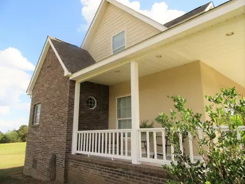 16 Avalon Dr, Laurel, MS 39443 photo 31