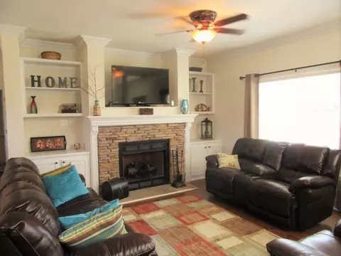 16 Avalon Dr, Laurel, MS 39443 photo 4