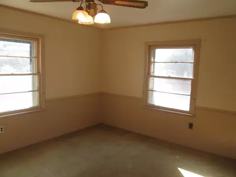 210 W 2nd St, New Augusta, MS 39462 photo 11