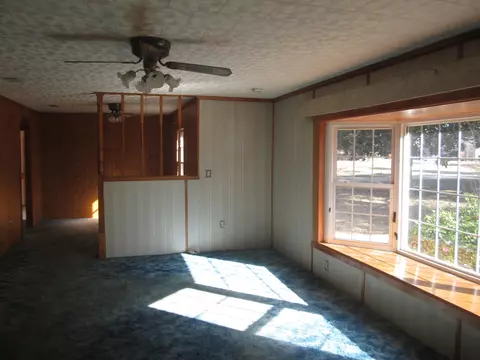 210 W 2nd St, New Augusta, MS 39462 photo 8