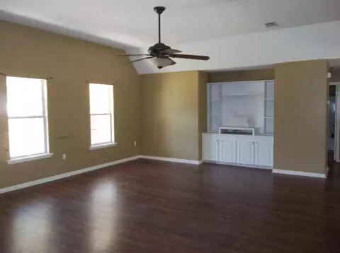 18 Southdown Dr, Sumrall, MS 39482 photo 2