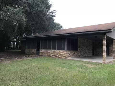 163 Cedar Ln, Laurel, MS 39443 photo 1