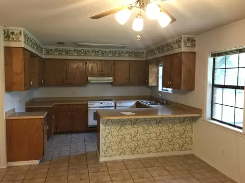 163 Cedar Ln, Laurel, MS 39443 photo 5