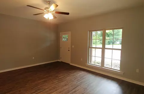 102 Harvey Ave, Petal, MS 39465 photo 2