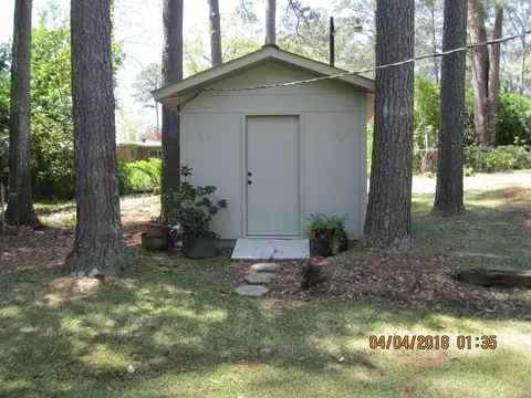 3228 Pinehaven Dr, Laurel, MS 39440 photo 2